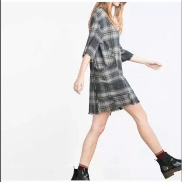 Zara Trafaluc Gray Plaid Raw Hem Half Sleeve Side Pocket Wool Blend Dress Small - Picture 1 of 12
